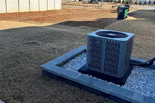 2131 Transatlantic Ave, Charlotte, NC 28215 - Photo 23