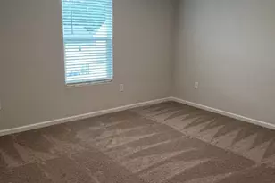 2131 Transatlantic Ave, Charlotte, NC 28215 - Photo 15