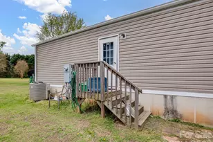 208 Daves Rd, York, SC 29745 - Photo 7