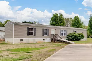 208 Daves Rd, York, SC 29745 - Photo 11