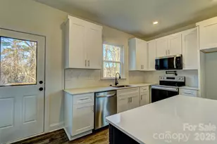 102 Park St, Shelby, NC 28150 - Photo 17