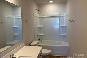 7121 Maple Run Cir, Charlotte, NC 28215 - Photo 27