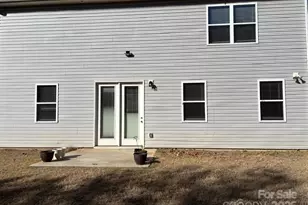 7121 Maple Run Cir, Charlotte, NC 28215 - Photo 33