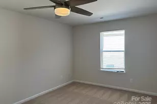 7121 Maple Run Cir, Charlotte, NC 28215 - Photo 23