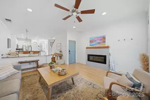 1023 Sycamore Green Pl, Charlotte, NC 28202 - Photo 3