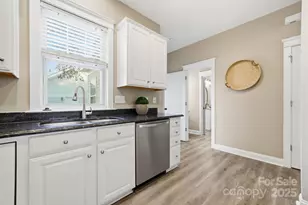 11334 Charlotte View Dr, Charlotte, NC 28277 - Photo 9