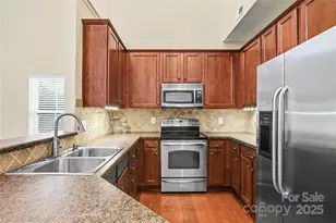 5517 Tipperlinn Way, Charlotte, NC 28278 - Photo 7