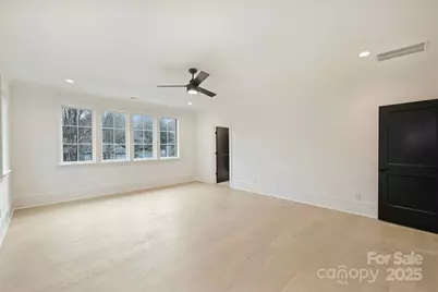 7010 Chateau Bordeaux Lane, Charlotte, NC 28270 - Photo 9