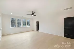 7010 Chateau Bordeaux Ln, Charlotte, NC 28270 - Photo 9