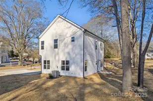400 S Spargo St, Dallas, NC 28001 - Photo 25