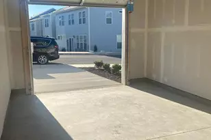 17 Cedar Hl Rd, Hendersonville, NC 28792 - Photo 3