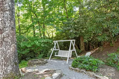 141 Wildflower Road, Spruce Pine, NC 28777 - Photo 5