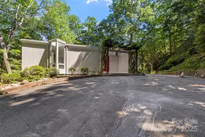 141 Wildflower Road, Spruce Pine, NC 28777 - Photo 3