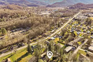 182 Timothy Ln, Waynesville, NC 28786 - Photo 13