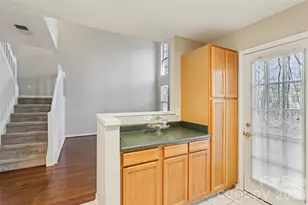10213 University Park Ln, Charlotte, NC 28213 - Photo 23