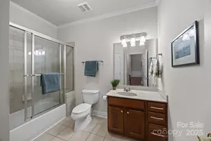 2915 Autumn Harvest Ln, Charlotte, NC 28269 - Photo 19