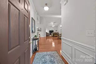 2915 Autumn Harvest Ln, Charlotte, NC 28269 - Photo 3