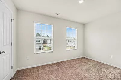 5032 Wolfridge Avenue, Charlotte, NC 28214 - Photo 11