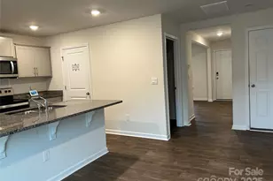 1071 Foxberry Ln, Maiden, NC 28650 - Photo 9