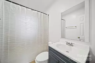 2621 Druid Hls Wy, Charlotte, NC 28206 - Photo 13