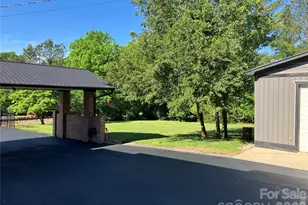 157 N Main St, Bostic, NC 28018 - Photo 9