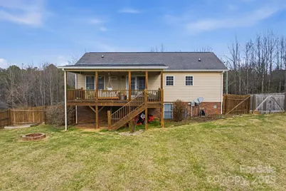 58 W Highland Avenue, Granite Falls, NC 28630 - Photo 5