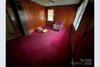 606 N Patterson Street, Maxton, NC 28364 - Photo 9