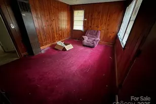 606 N Patterson St, Maxton, NC 28364 - Photo 9