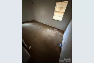 606 N Patterson Street, Maxton, NC 28364 - Photo 11