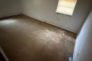 606 N Patterson St, Maxton, NC 28364 - Photo 11