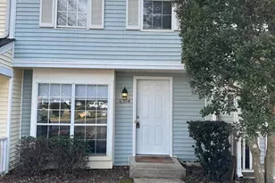 6354 Windsor Gate Ln, Charlotte, NC 28215 - Photo 1