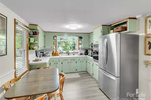 340 Mauney Cv Rd, Waynesville, NC 28786 - Photo 11