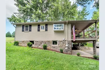 340 Mauney Cove Road, Waynesville, NC 28786 - Photo 3