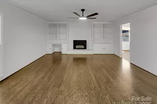 1057 Honeybee Trl, Fort Mill, SC 29715 - Photo 3