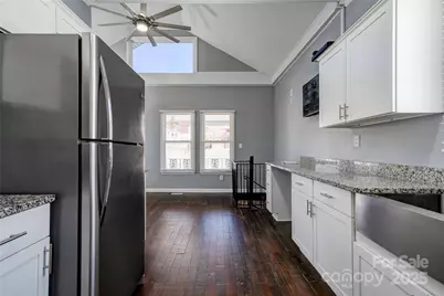 218 E Main Street, Lawndale, NC 28090 - Photo 9