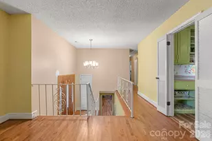 33 Fairfield Dr, Candler, NC 28715 - Photo 3