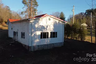 98 Lower Glady Fork Rd, Candler, NC 28715 - Photo 23