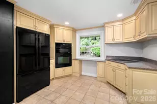 200 Allen Mountain Dr, Black Mountain, NC 28711 - Photo 23