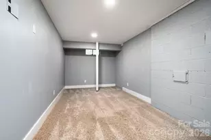 200 Allen Mountain Dr, Black Mountain, NC 28711 - Photo 37