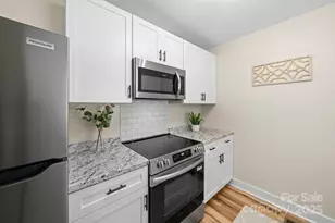 109 Willow Brook Rd, Hendersonville, NC 28792 - Photo 17