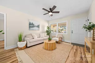 109 Willow Brook Rd, Hendersonville, NC 28792 - Photo 11