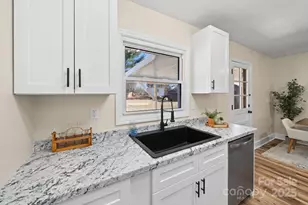 109 Willow Brook Rd, Hendersonville, NC 28792 - Photo 19