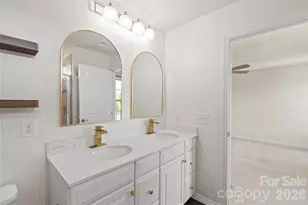 4248 Audubon Pk Dr, Charlotte, NC 28217 - Photo 19