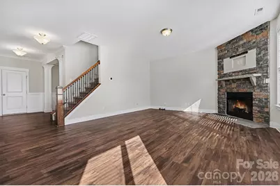 10004 Michael Crossing Drive, Charlotte, NC 28213 - Photo 7