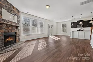 10004 Michael Crossing Dr, Charlotte, NC 28213 - Photo 7