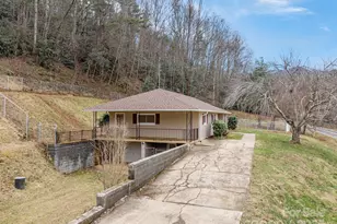 82 Greasy Cove Rd, Leicester, NC 28748 - Photo 7