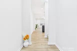 5939 River Mdw Ct, Charlotte, NC 28213 - Photo 3