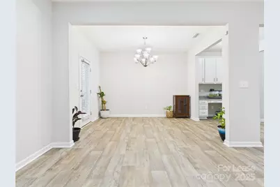 5939 River Meadow Court, Charlotte, NC 28213 - Photo 9