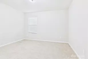 5939 River Mdw Ct, Charlotte, NC 28213 - Photo 11