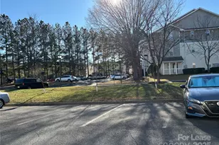 938 Plaza Walk Dr, Charlotte, NC 28215 - Photo 37